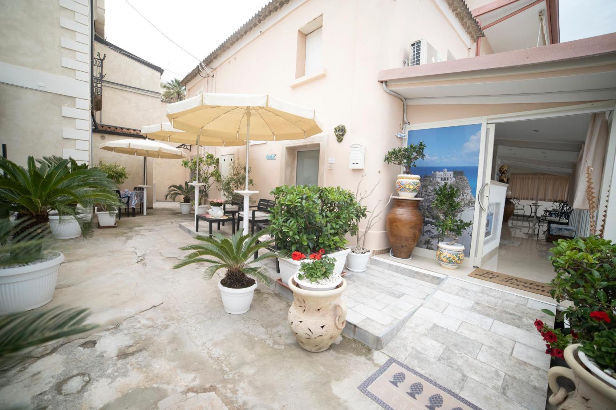La Perla Del Tirreno Bed and Breakfast Tropea Buitenkant foto